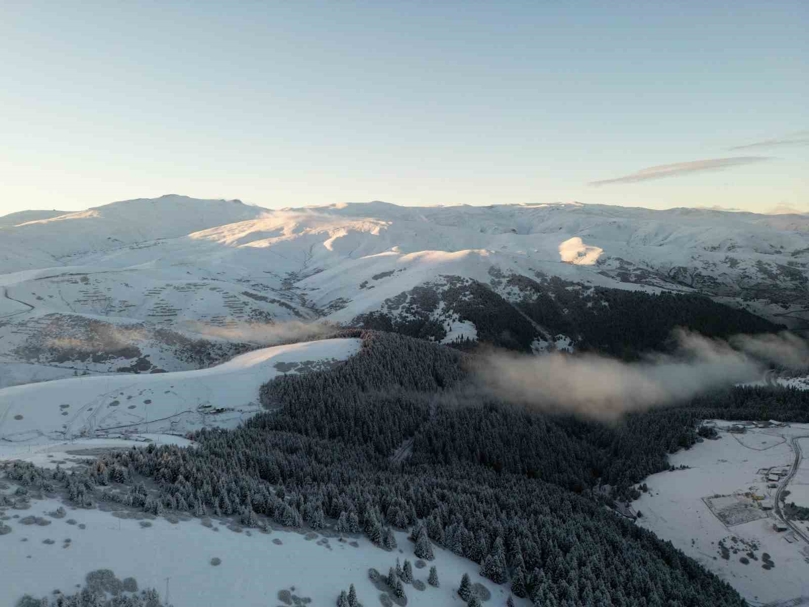 Giresun yaylalarından kartpostallık kar manzaraları