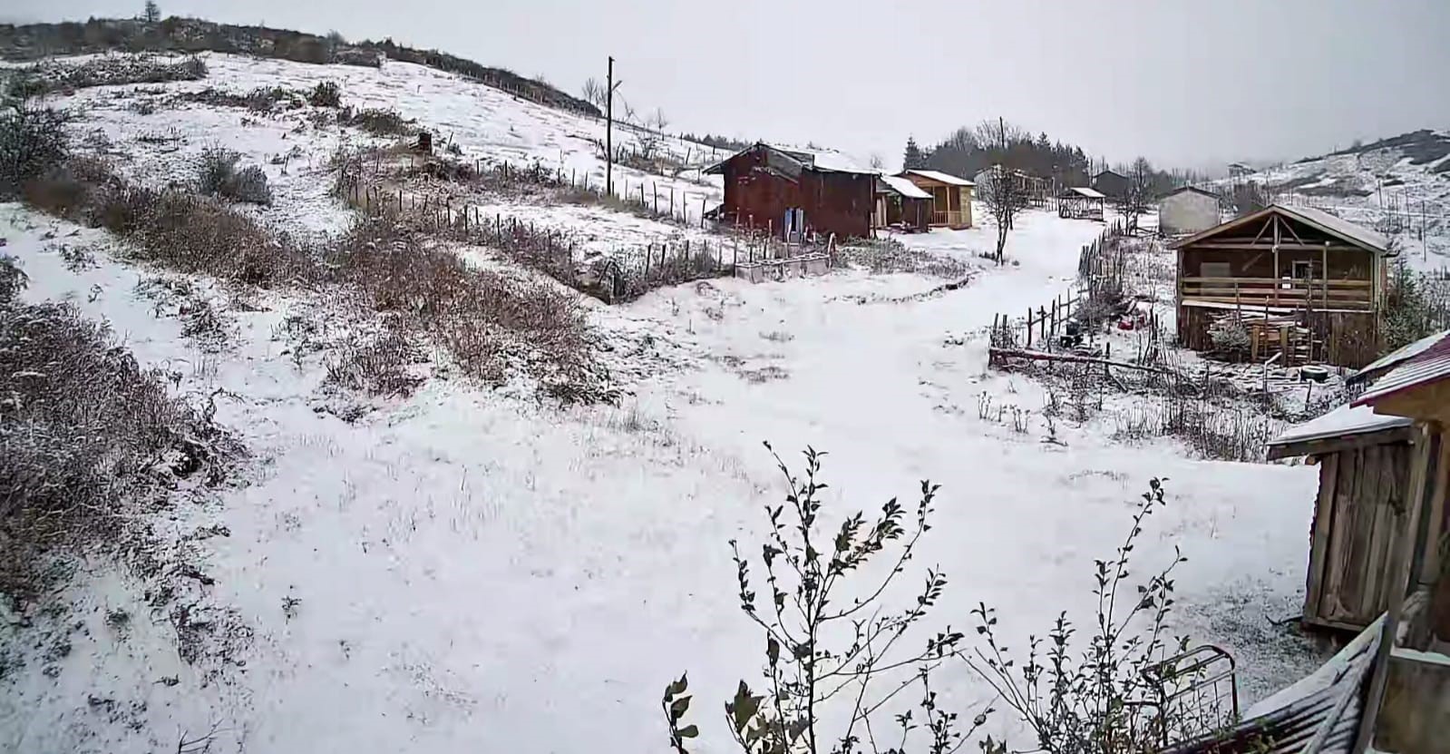 Ordu&rsquo;da yaylalar beyaza b&uuml;r&uuml;nd&uuml;
