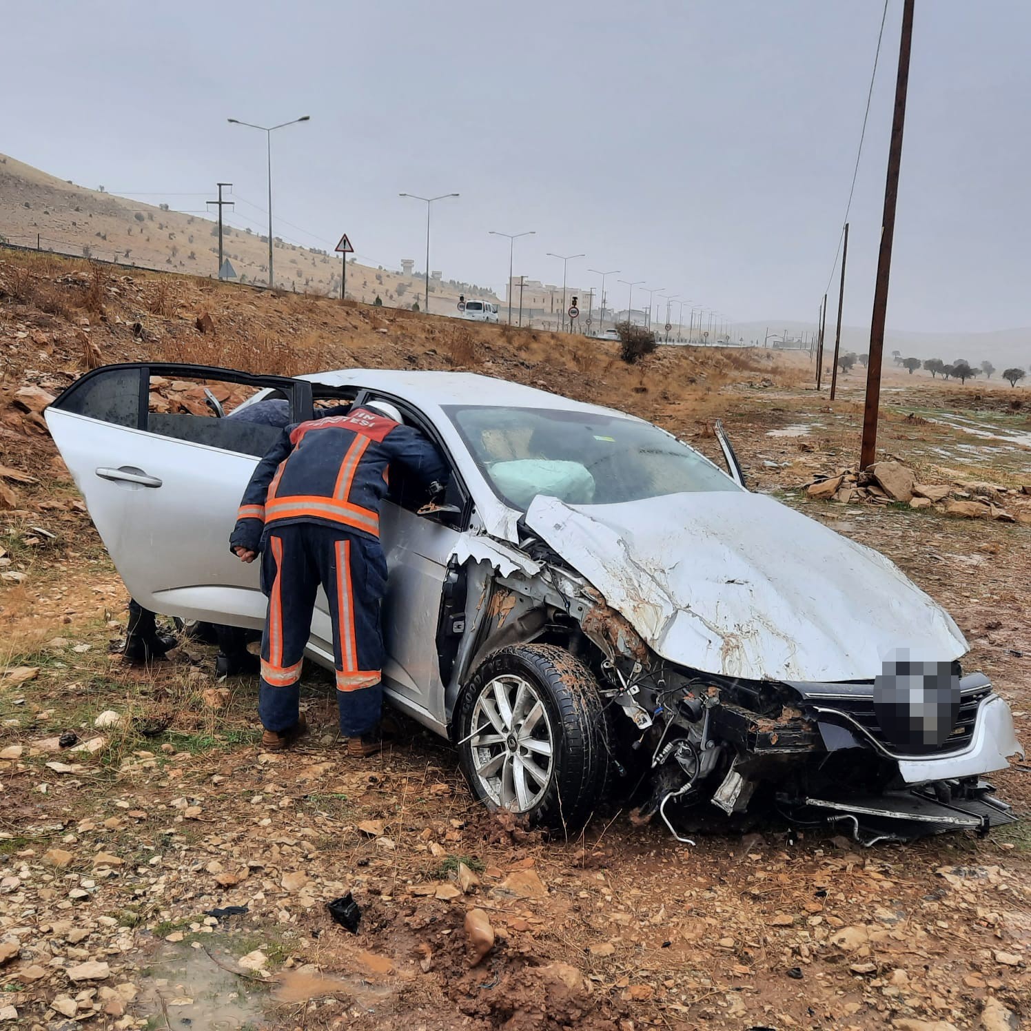 Mardin’de takla atan otomobilin sürücüsü yaralandı