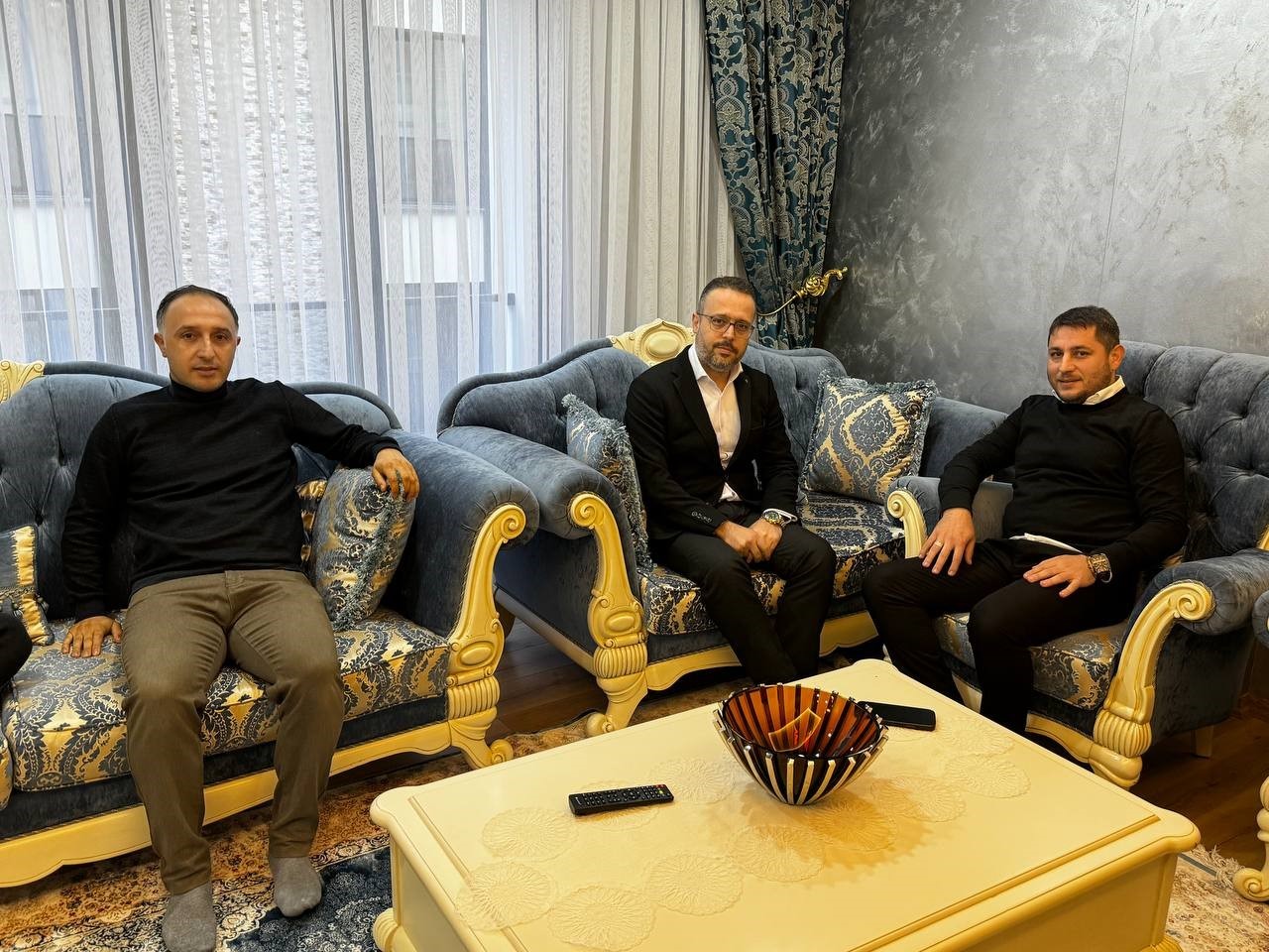 &Ccedil;ekmek&ouml;y&rsquo;&uuml;n gen&ccedil; belediye başkan aday adayı yoğun mesaisine devam ediyor
