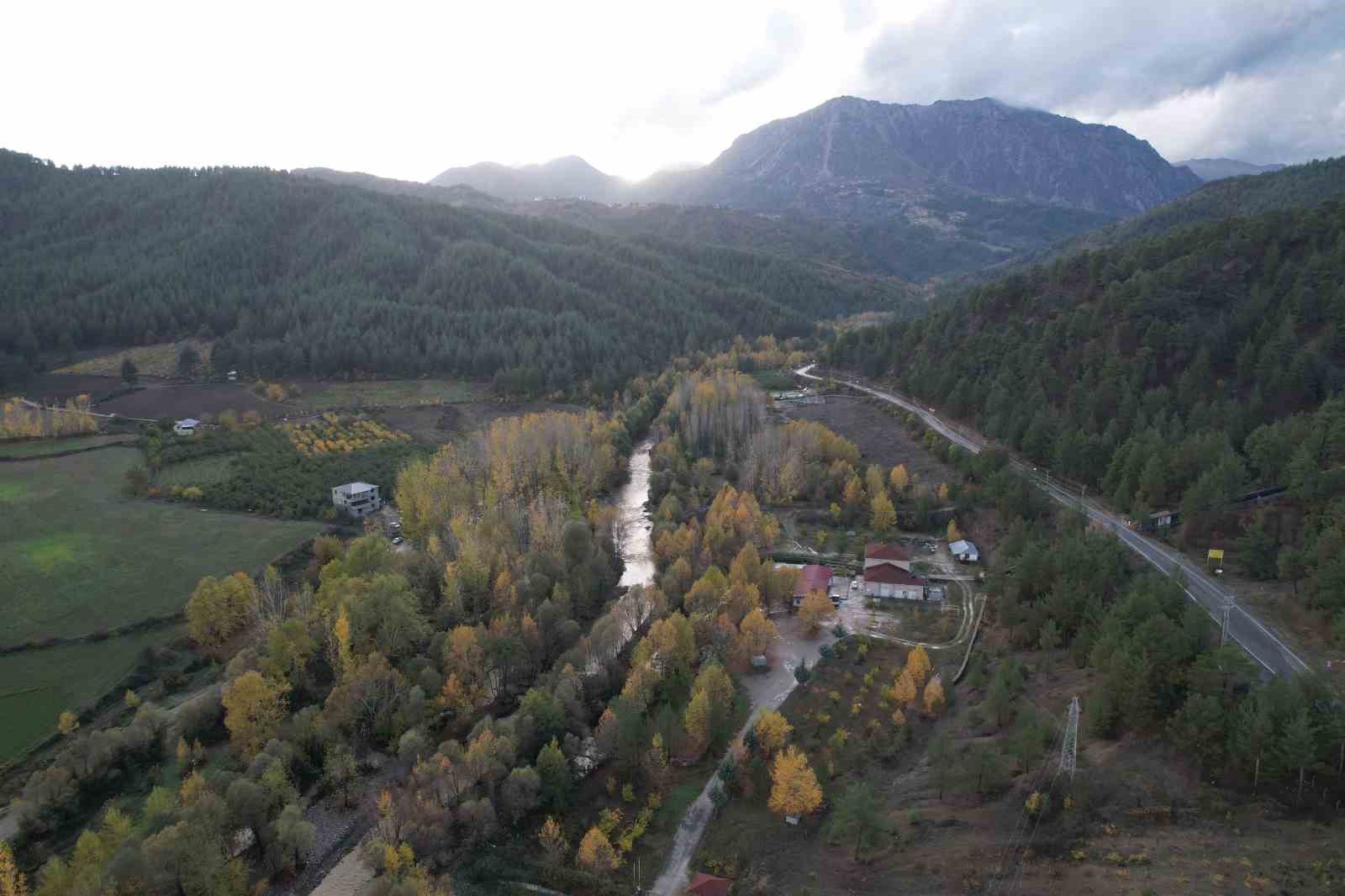 Kahramanmaraş’ta sonbahar renkleri mest etti