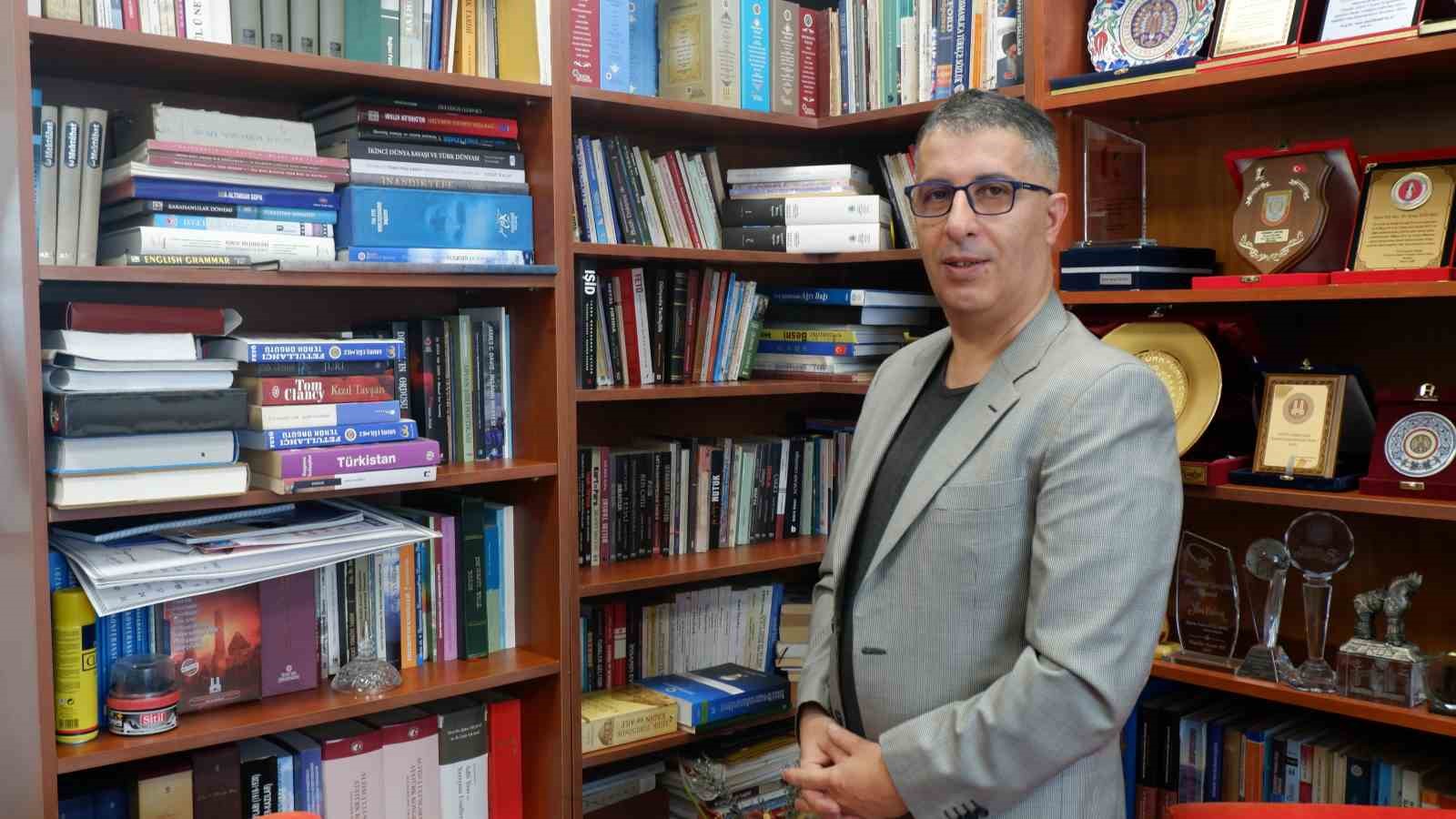 Do&ccedil;. Dr. Savaş Eğilmez: &ldquo;İsrail&rsquo;i Haganah ve Irgun silahlı ter&ouml;r &ouml;rg&uuml;t&uuml; kurdu&rdquo;
