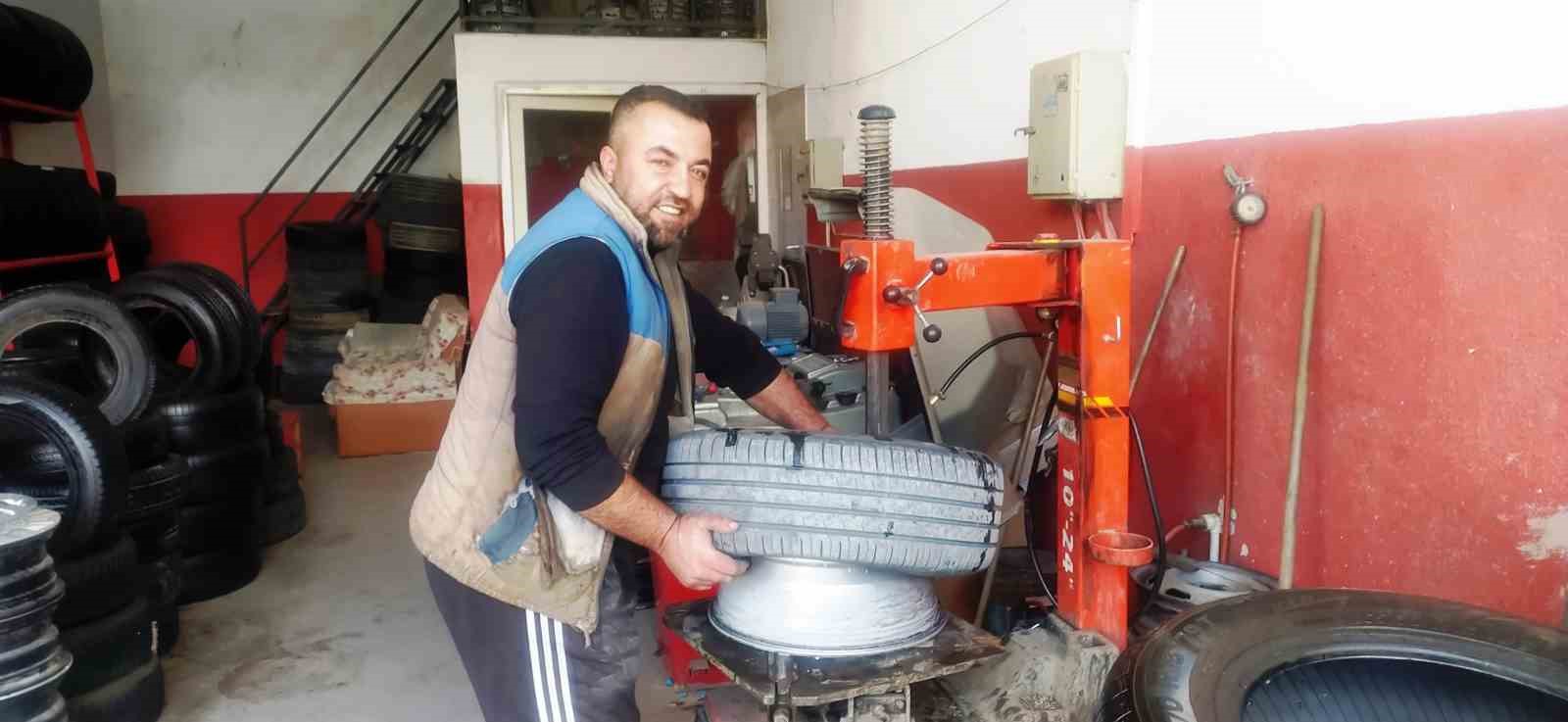 Lastikçilerde kış lastiği yoğunluğu
