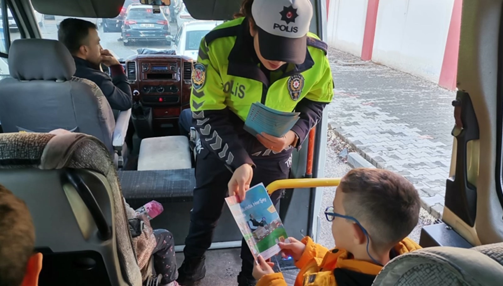 Gaziantep’te okul çevrelerinde uygulama yapıldı