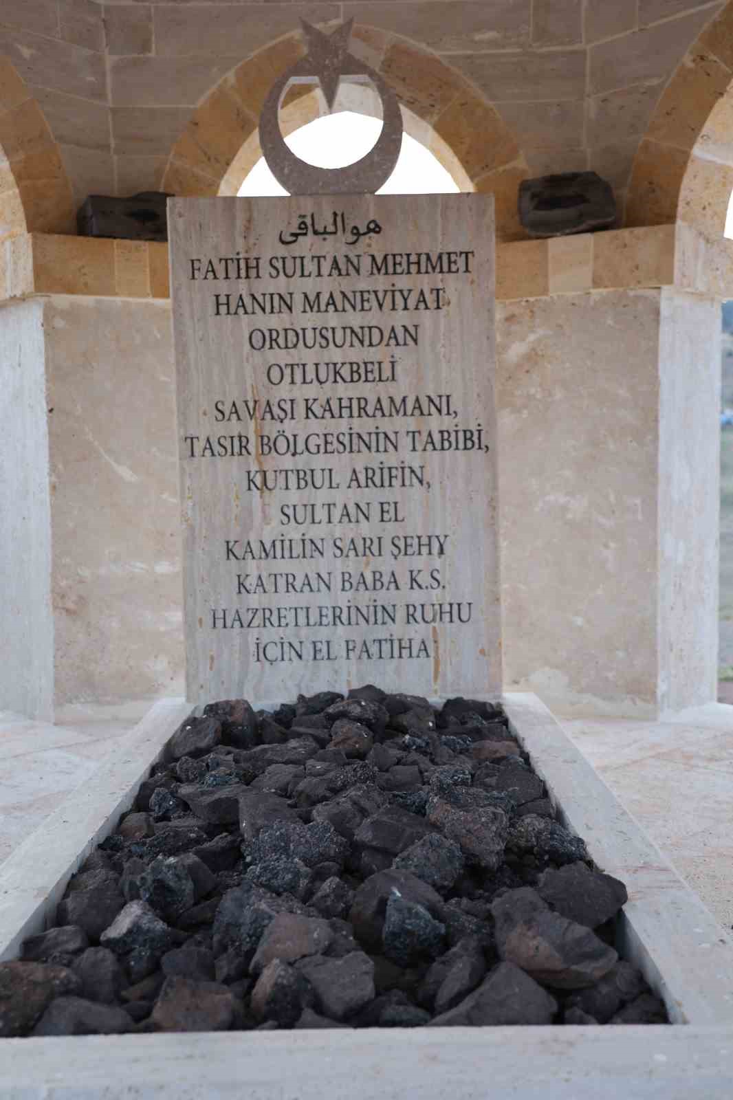 Sivas'ta esrarengiz türbe, o köyde petrol olduğuna işaret ediyor