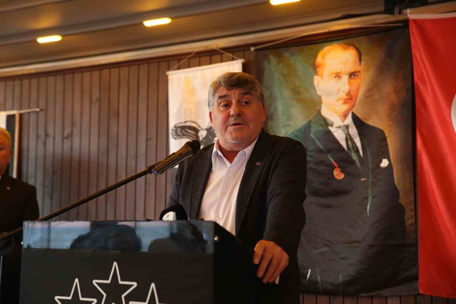 Serdal Adalı: "Beşiktaşlıları mutlu etmek ve y&uuml;zlerini g&uuml;ld&uuml;rmek i&ccedil;in bu kutsal g&ouml;reve talibiz" 