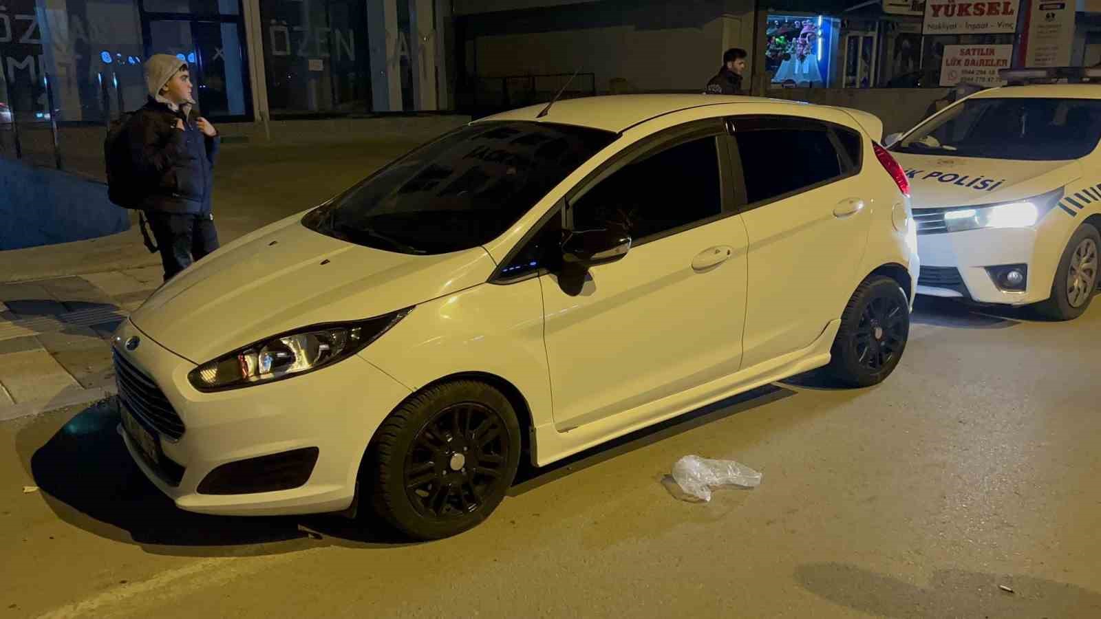 Drift atarken 2. kez alkoll&uuml; yakalanan s&uuml;r&uuml;c&uuml;den, &ldquo;2 bardak i&ccedil;tim&rdquo; itirafı
