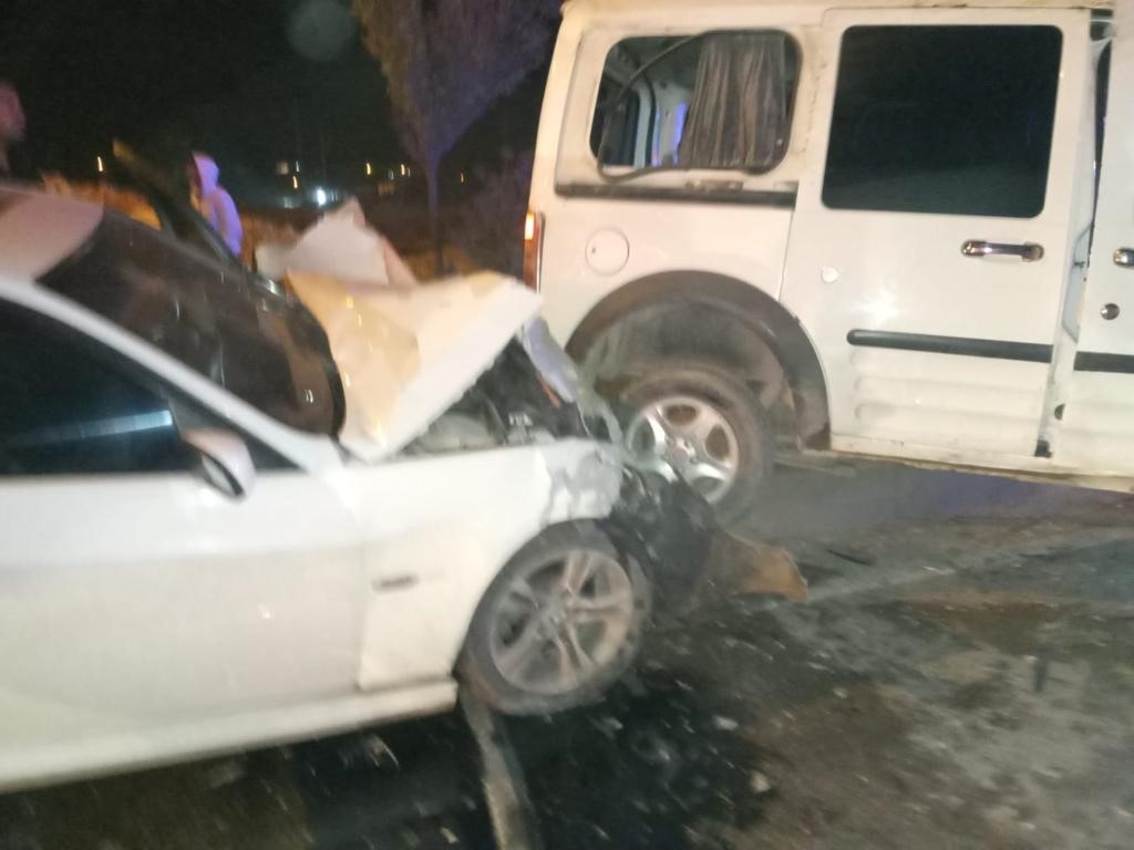 Hatay’da trafik kazasında 2 kişi yaralandı