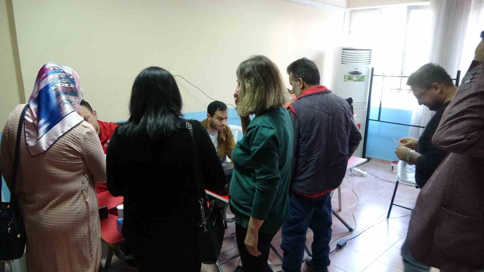 Öğretmenler kan bağışı için seferber oldu
