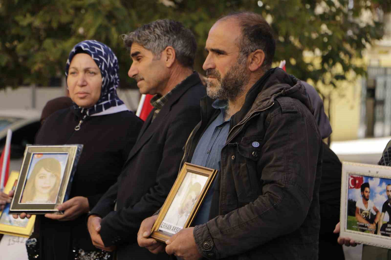 PKK’lılar tarafından 6 gün önce kaçırılan oğlu için babası nöbete başladı