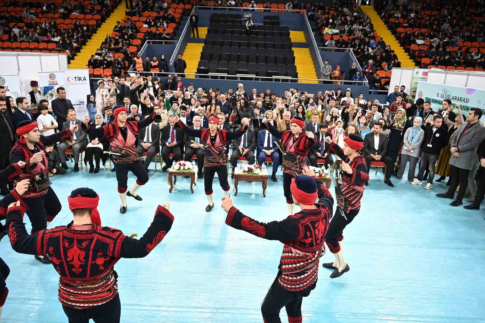 Mamak’ta 6. Türk Dünyası Bilim ve Kültür Şenliği sona erdi