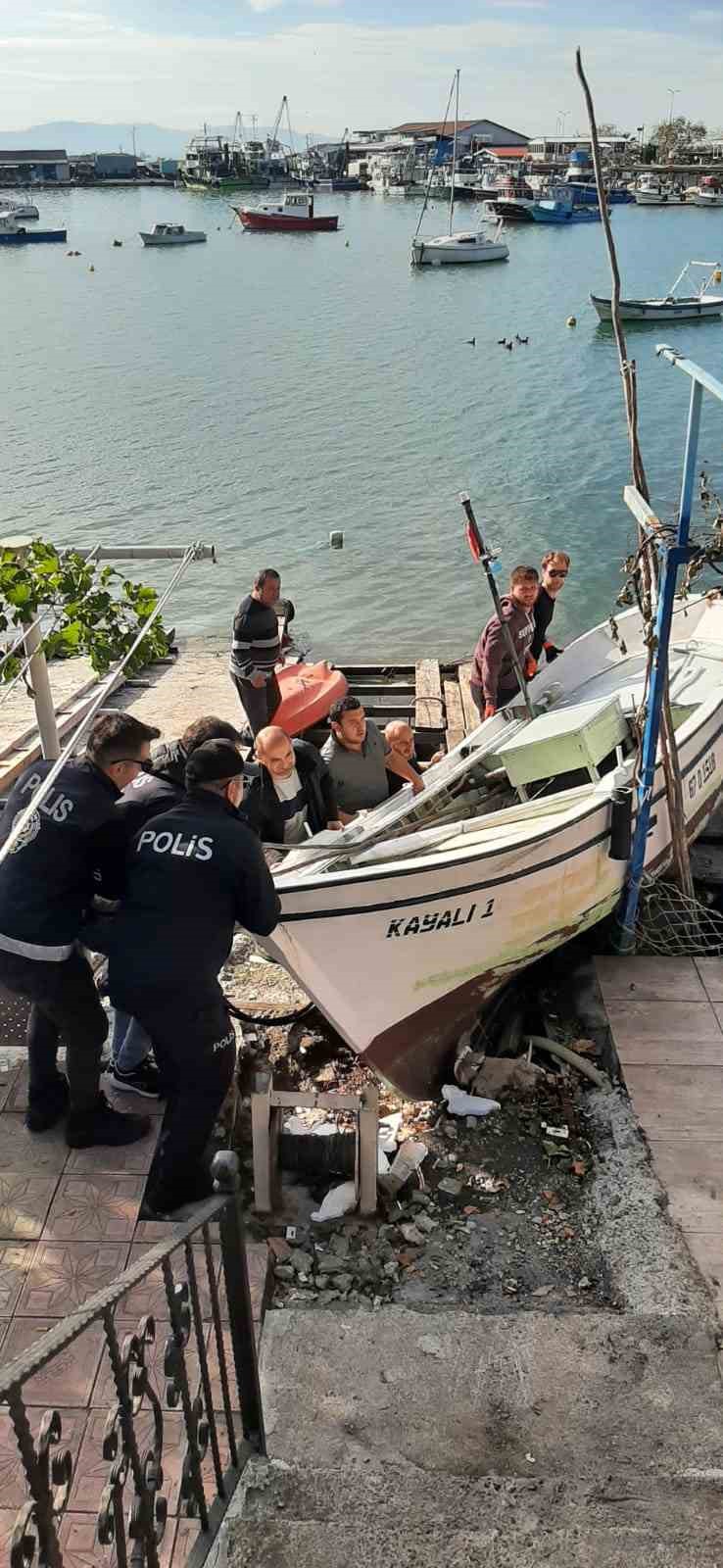 Balık&ccedil;ı esnafına polisten destek
