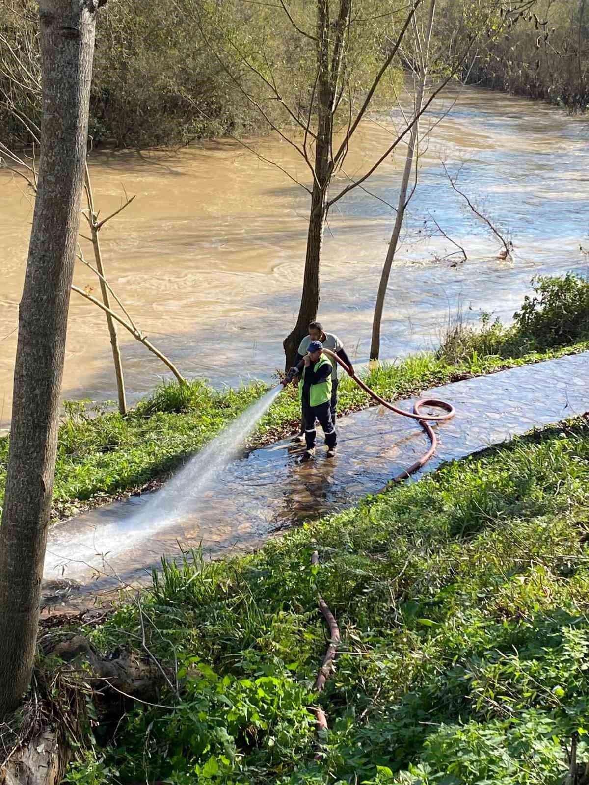 Bartın’da fırtına ve yağışın izleri siliniyor
