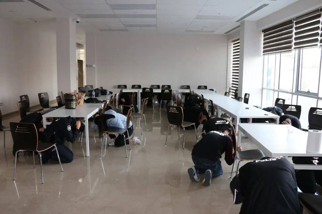 Polislere, &ldquo;Afet Farkındalık, Yangın ve Tahliye Tatbikatı Eğitimi&rdquo; verildi
