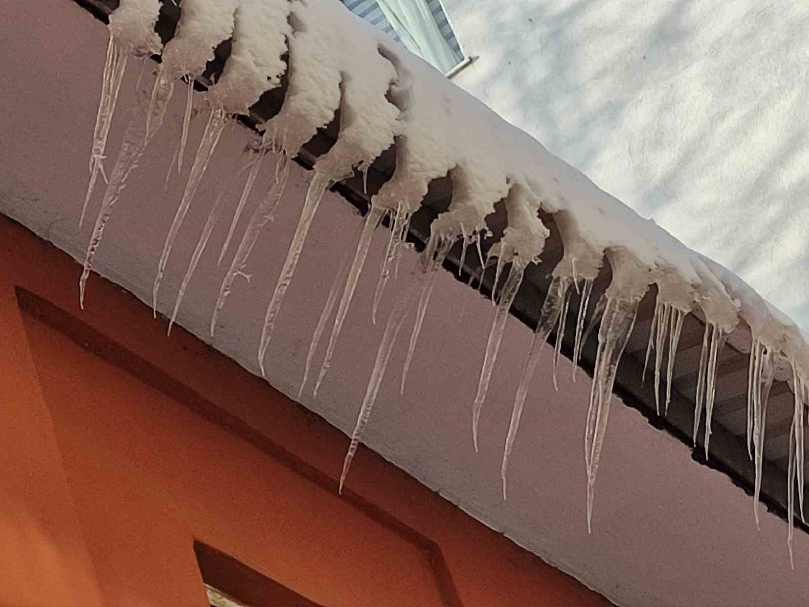 Kar yağışının ardından Ardahan&rsquo;da dondurucu soğuklar etkili oldu

