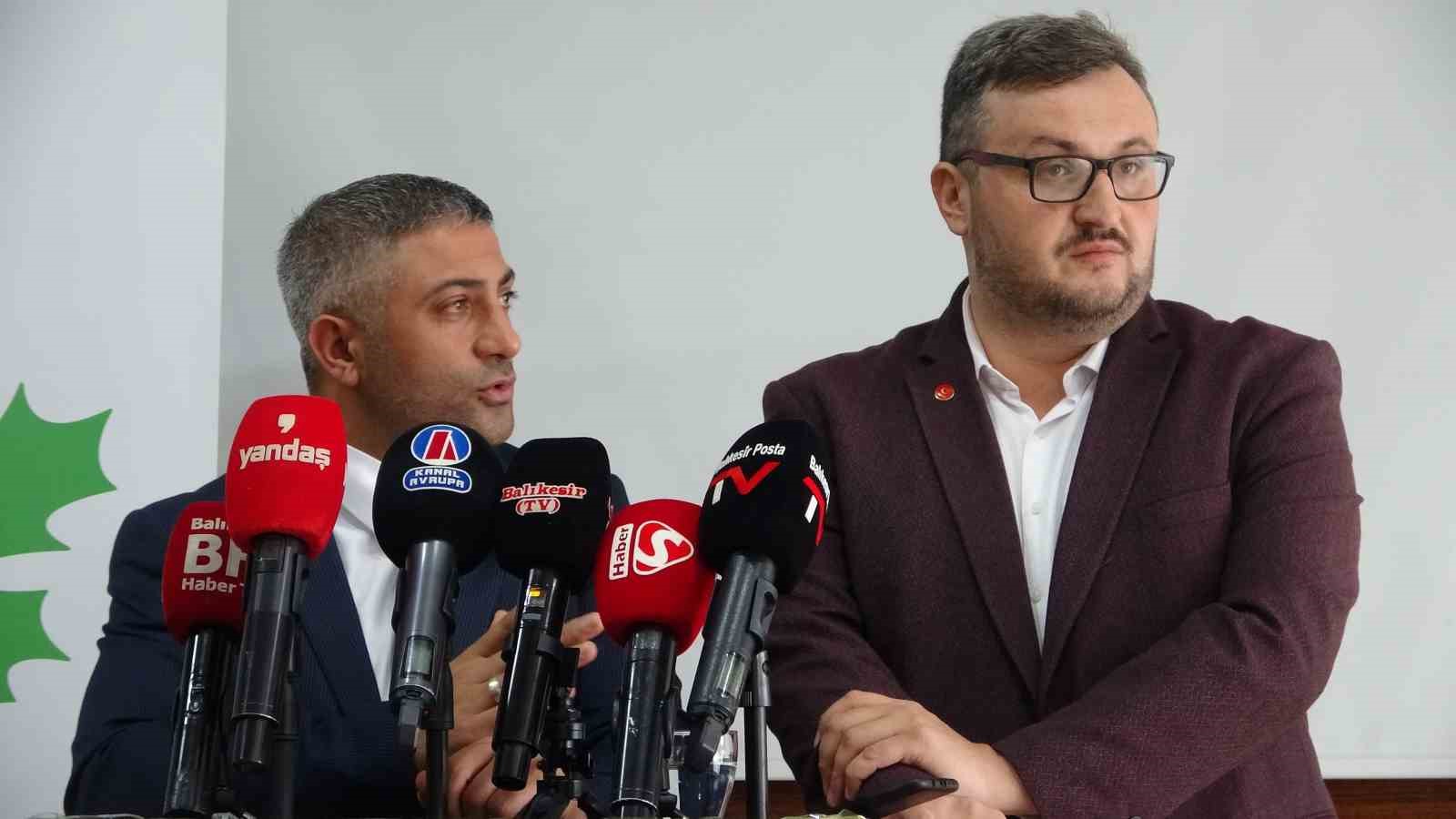 Dağılan Altılı Masa&rsquo;nın iki &uuml;yesi Balıkesir&rsquo;de ittifak kararı aldı
