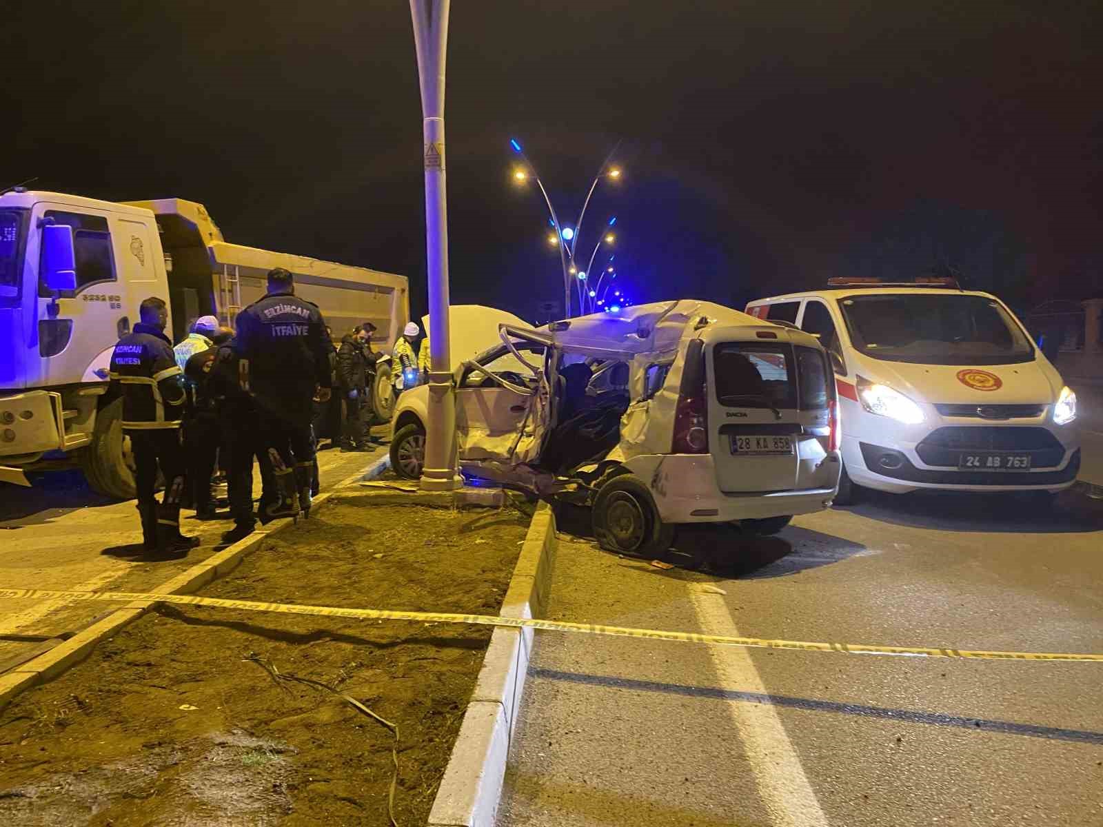 Erzincan’da Trafik Kazası: 2 ölü 4 Yaralı İhlas Haber Ajansı