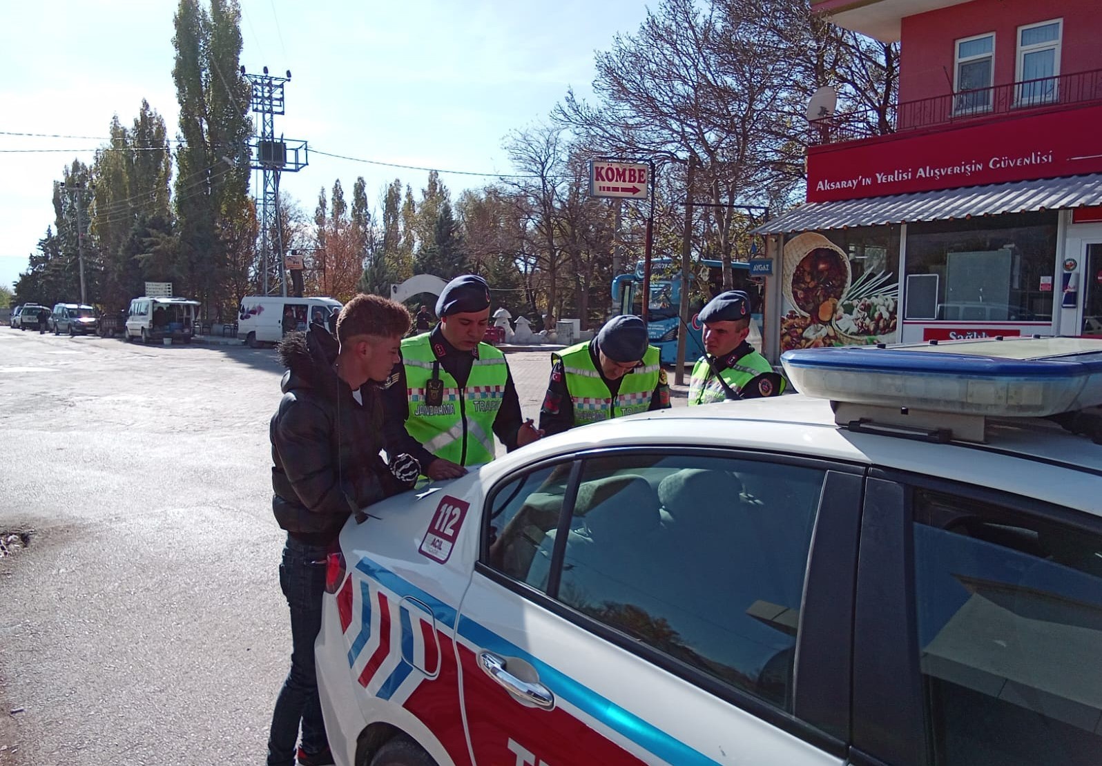 Aksaray’da jandarma ekiplerinden motosiklet denetimi
