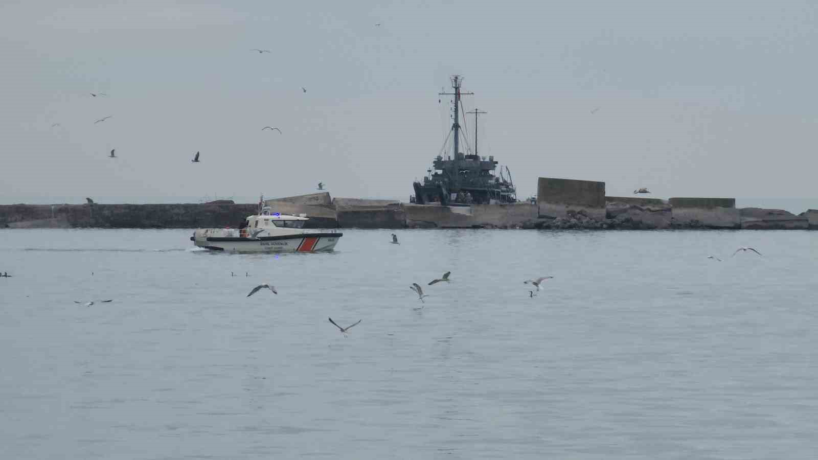 Kafkametler Gemisi&rsquo;ndeki kayıp 9 m&uuml;rettebatı arama &ccedil;alışmaları s&uuml;r&uuml;yor
