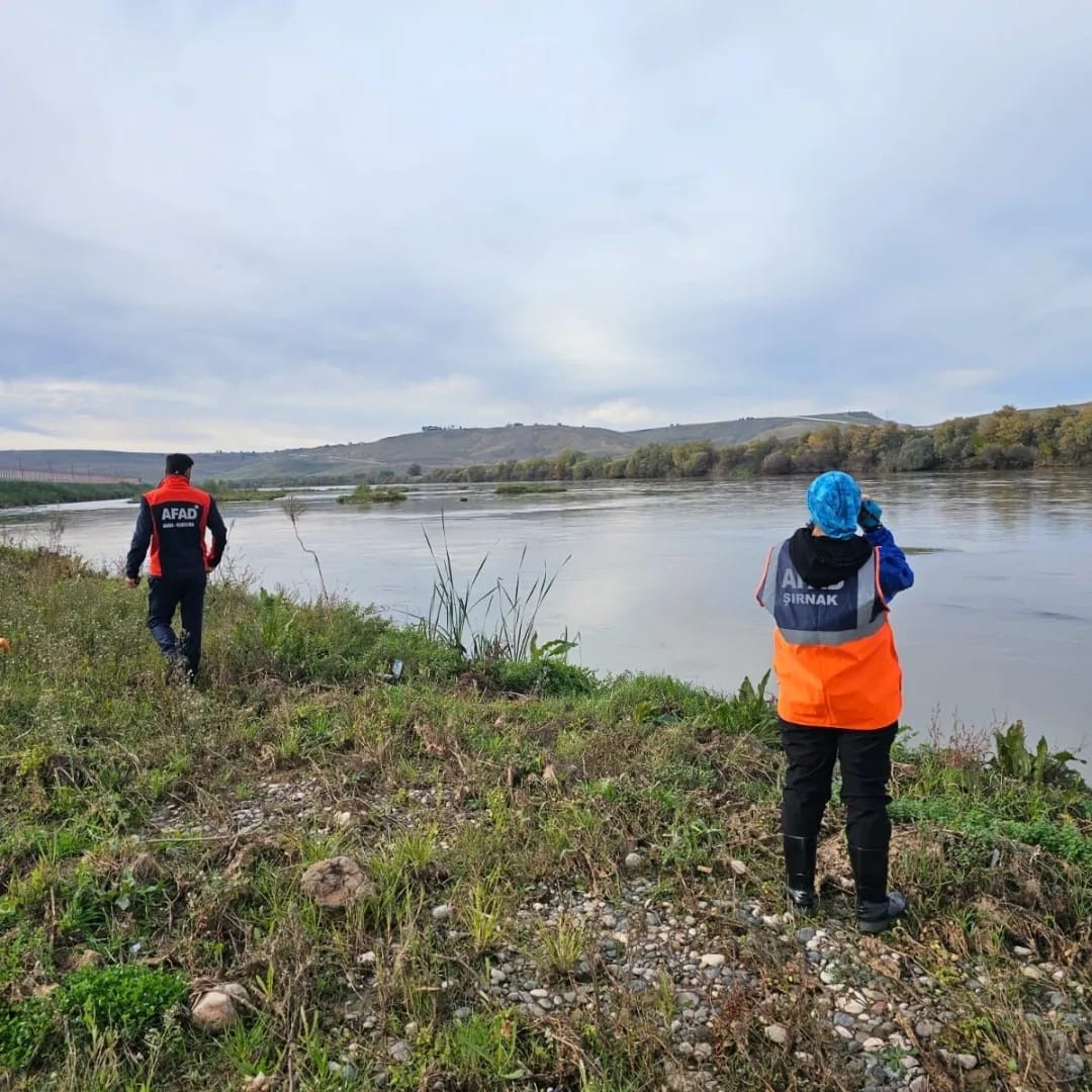 Dicle Nehri’nde 16 yaşındaki çocuğu arama çalışmaları 9’uncu gününde sürüyor