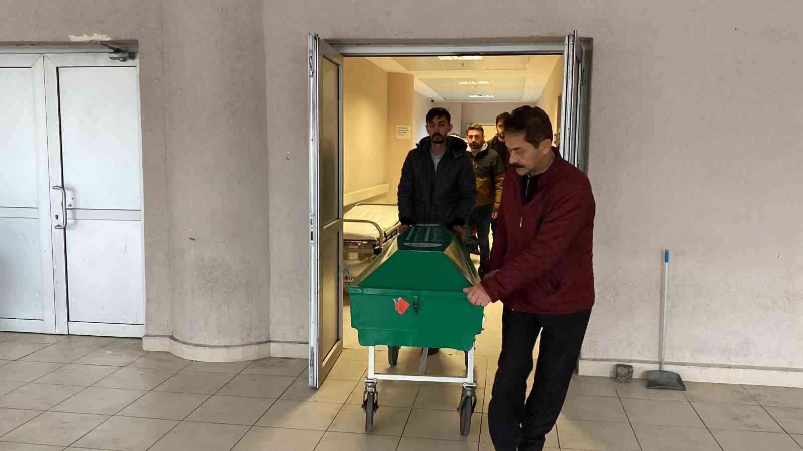 Kafkametler Gemisi&rsquo;nin 2. Kaptanı Hıfzı Tarhan&rsquo;ın cenazesi teslim alındı
