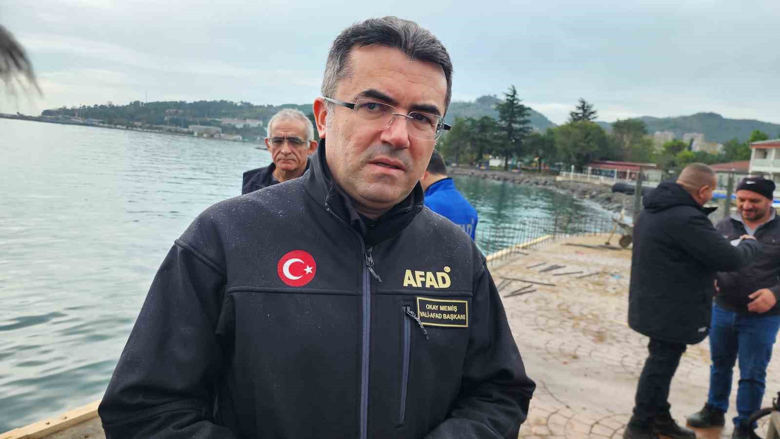 AFAD Başkanı Memiş: &ldquo;5 m&uuml;rettebatın cansız bedenine ulaşıldı, 7&rsquo;sini arama &ccedil;alışmalarına devam ediyoruz&rdquo;
