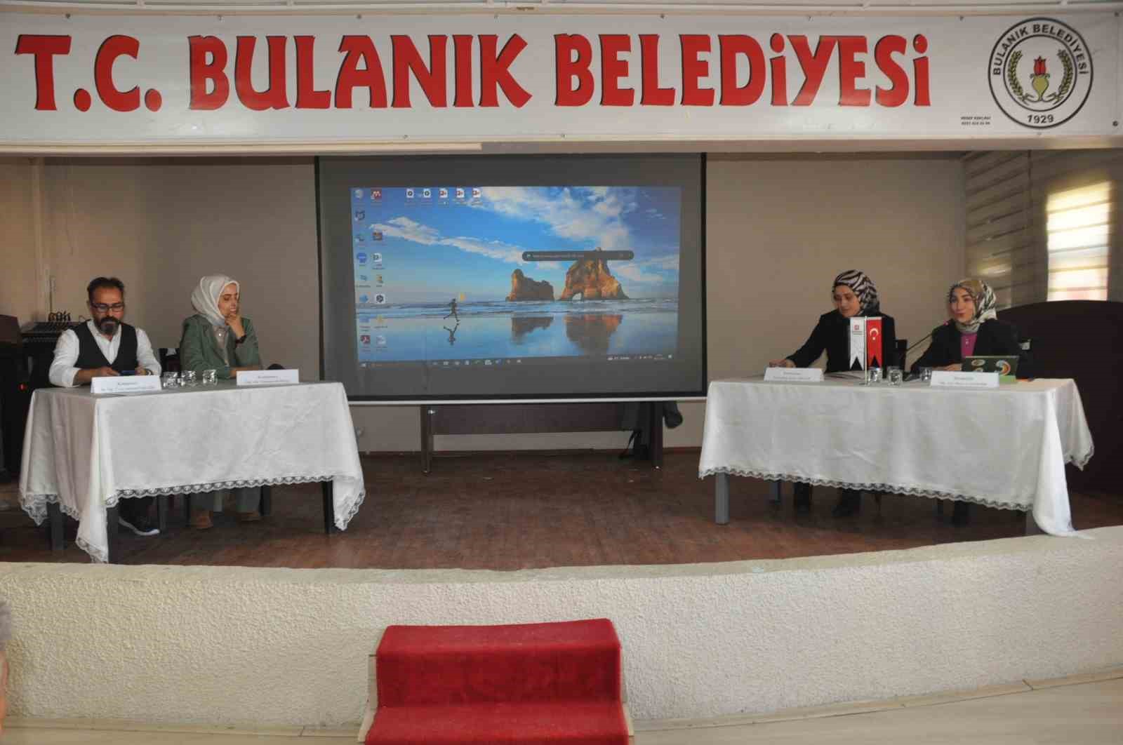 Bulanık’ta “Kadına Şiddet İle Mücadele Paneli” düzenlendi