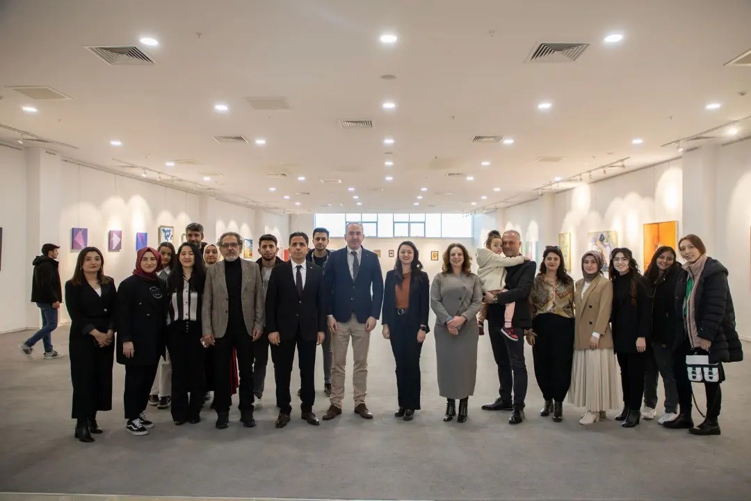 EBYÜ’de “24 Kasım Öğretmenler Günü Resim Sergisi”nin açılışı yapıldı