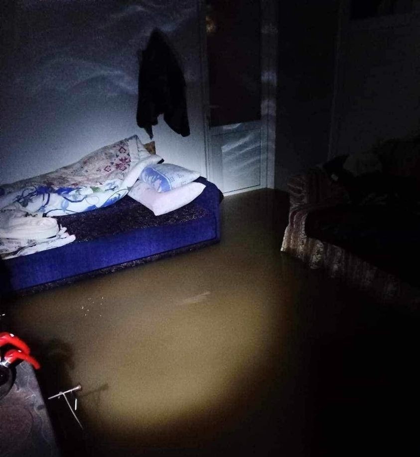 &Ccedil;anakkale&rsquo;de sağanak yağış etkili oldu
