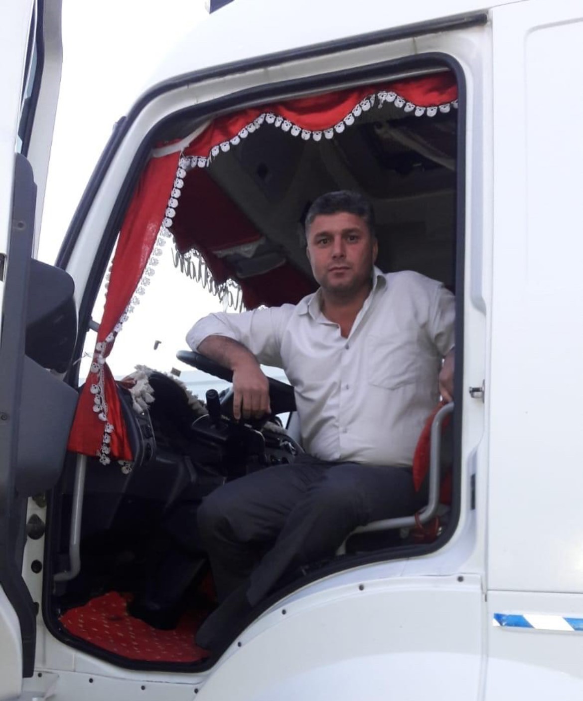 Duhok’ta çarpışan tanker alev topuna döndü, Silopili şoför hayatını kaybetti