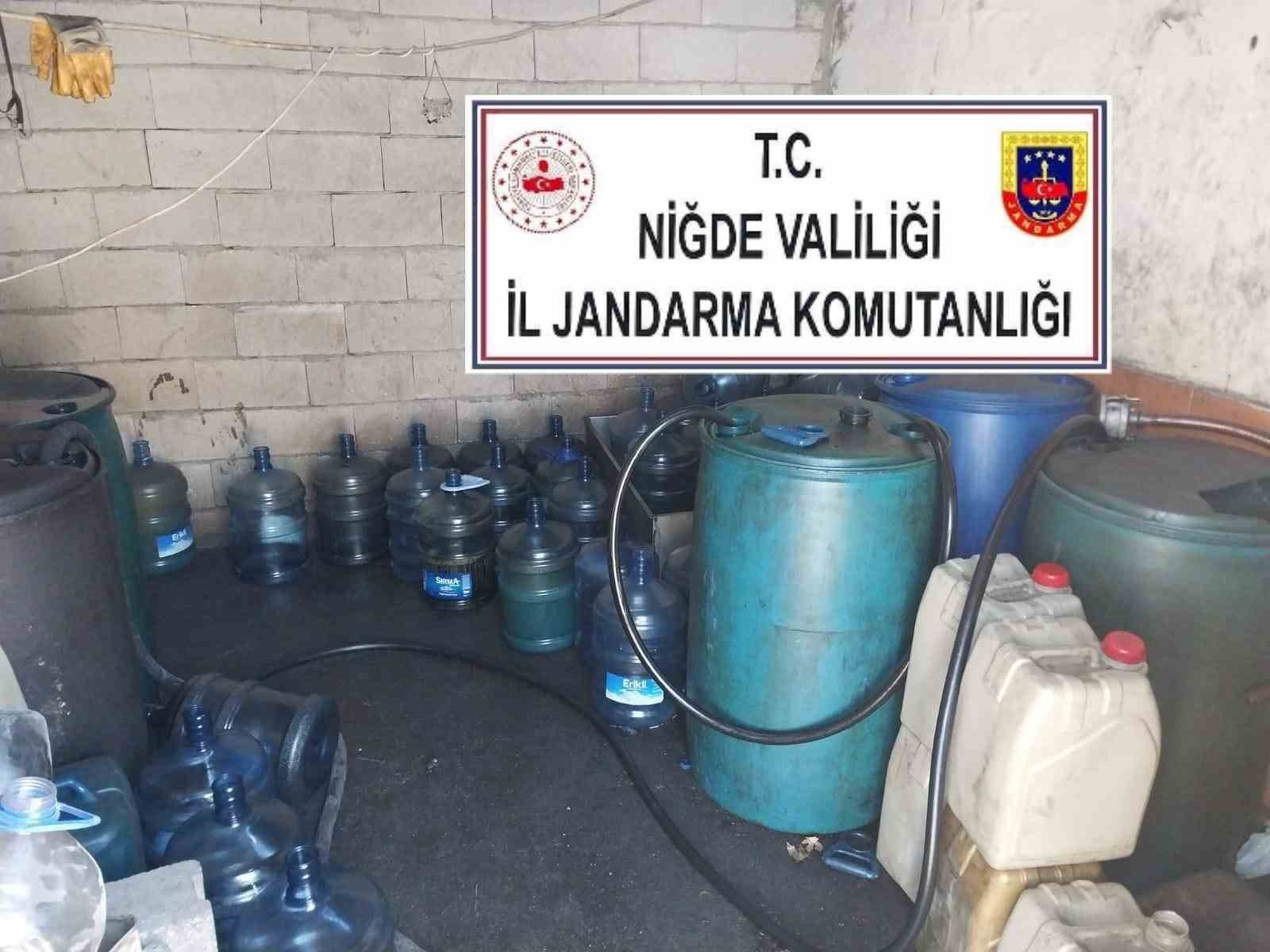 Niğde’de bin litre lisanssız akaryakıt ele geçirildi