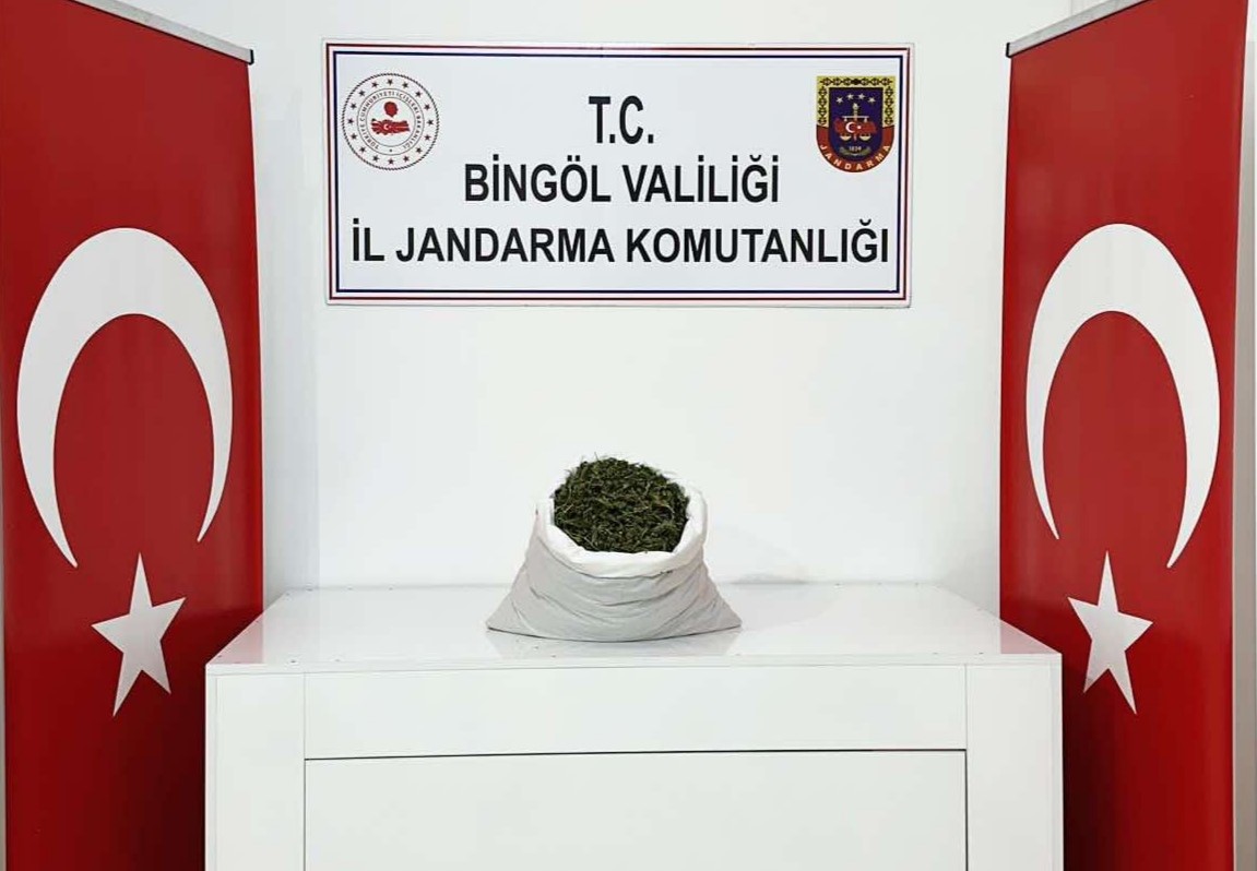 Bingöl’de araziye gömülü 12 kilo 550 gram esrar ele geçirildi