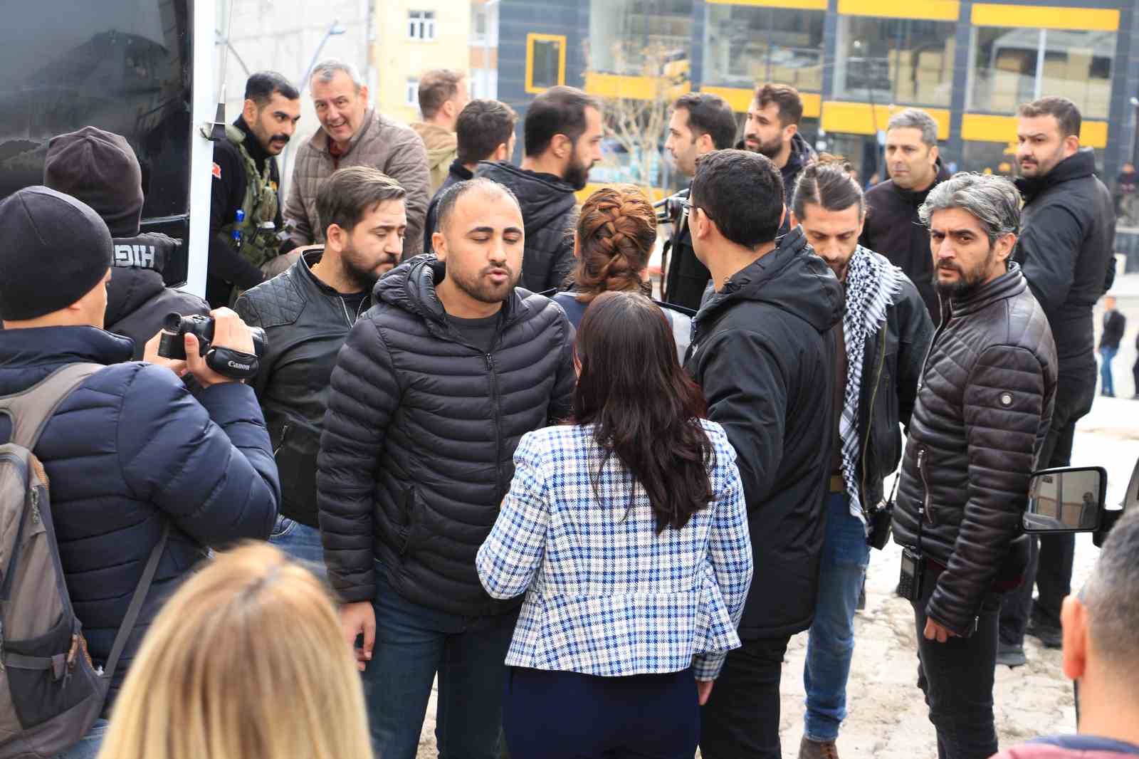 İzinsiz g&ouml;steride 21 g&ouml;zaltı
