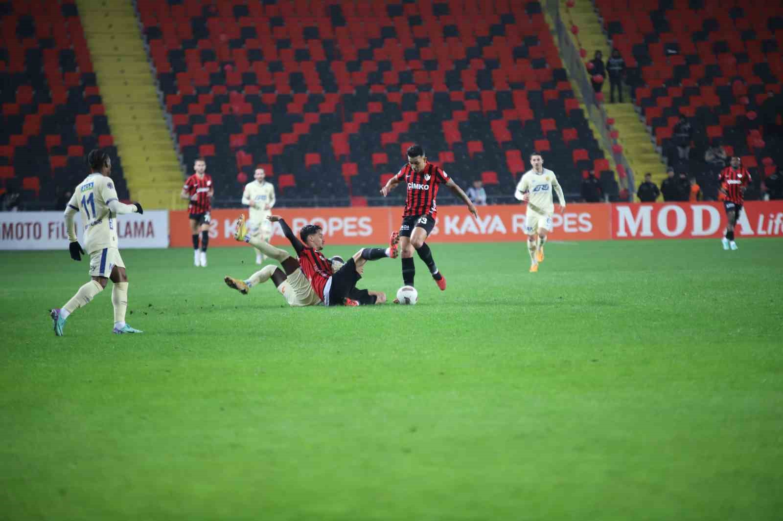 Trendyol Süper Lig: Gaziantep FK: 0 - Ankaragücü: 1 (Maç sonucu)
