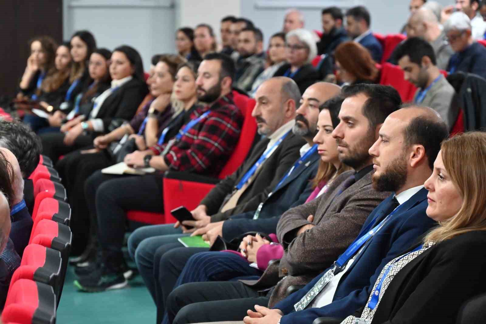 ZBEÜ Ev Sahipliğinde ‘Sanayi Keneviri Proje Geliştirme Çalıştayı’ başladı