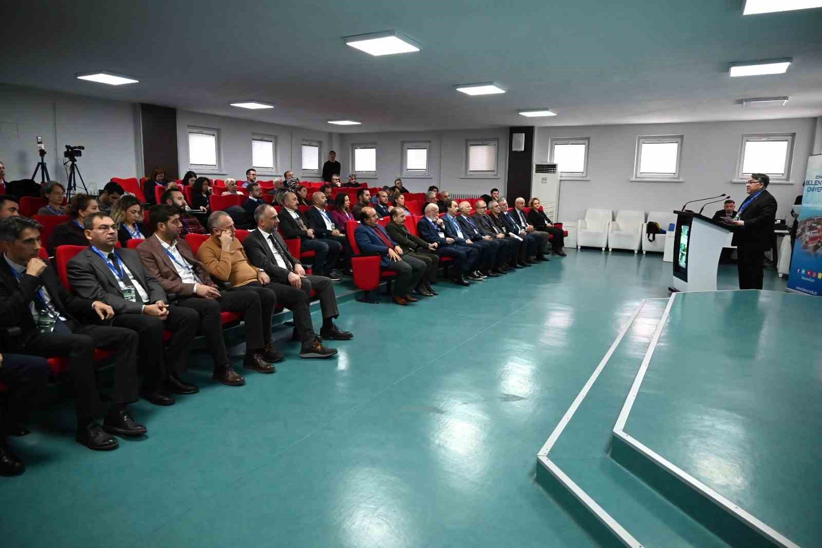 ZBE&Uuml; Ev Sahipliğinde &lsquo;Sanayi Keneviri Proje Geliştirme &Ccedil;alıştayı&rsquo; başladı
