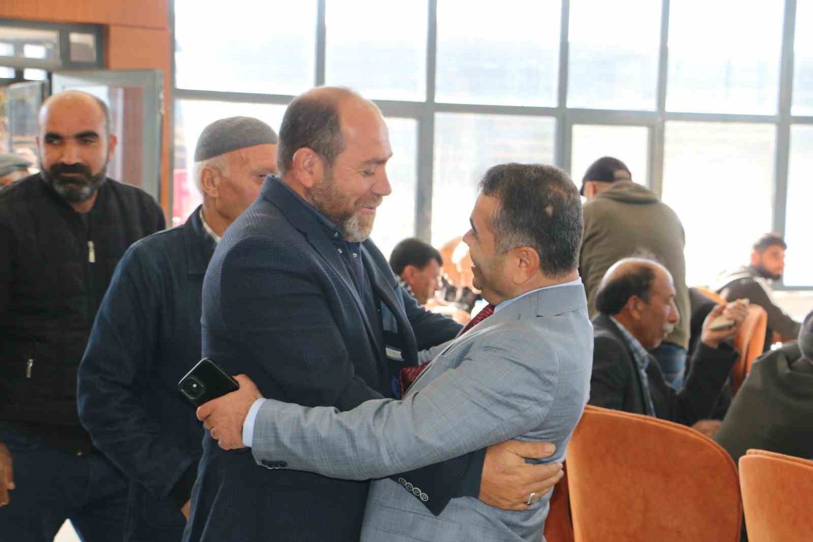 AK Parti aday adayı Eğil’de istişare toplantısı düzenledi