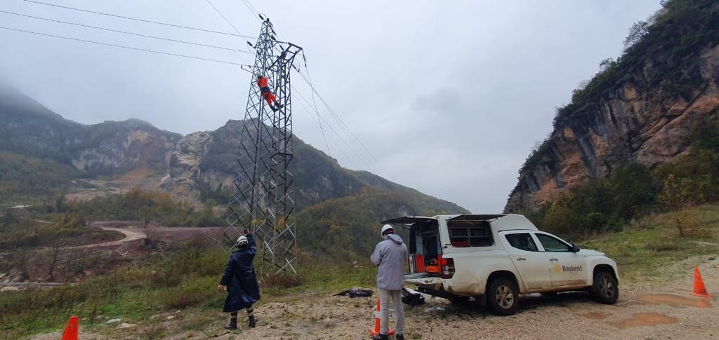 Başkent EDAŞ fırtınaya karşı tüm Batı Karadeniz’de sahada