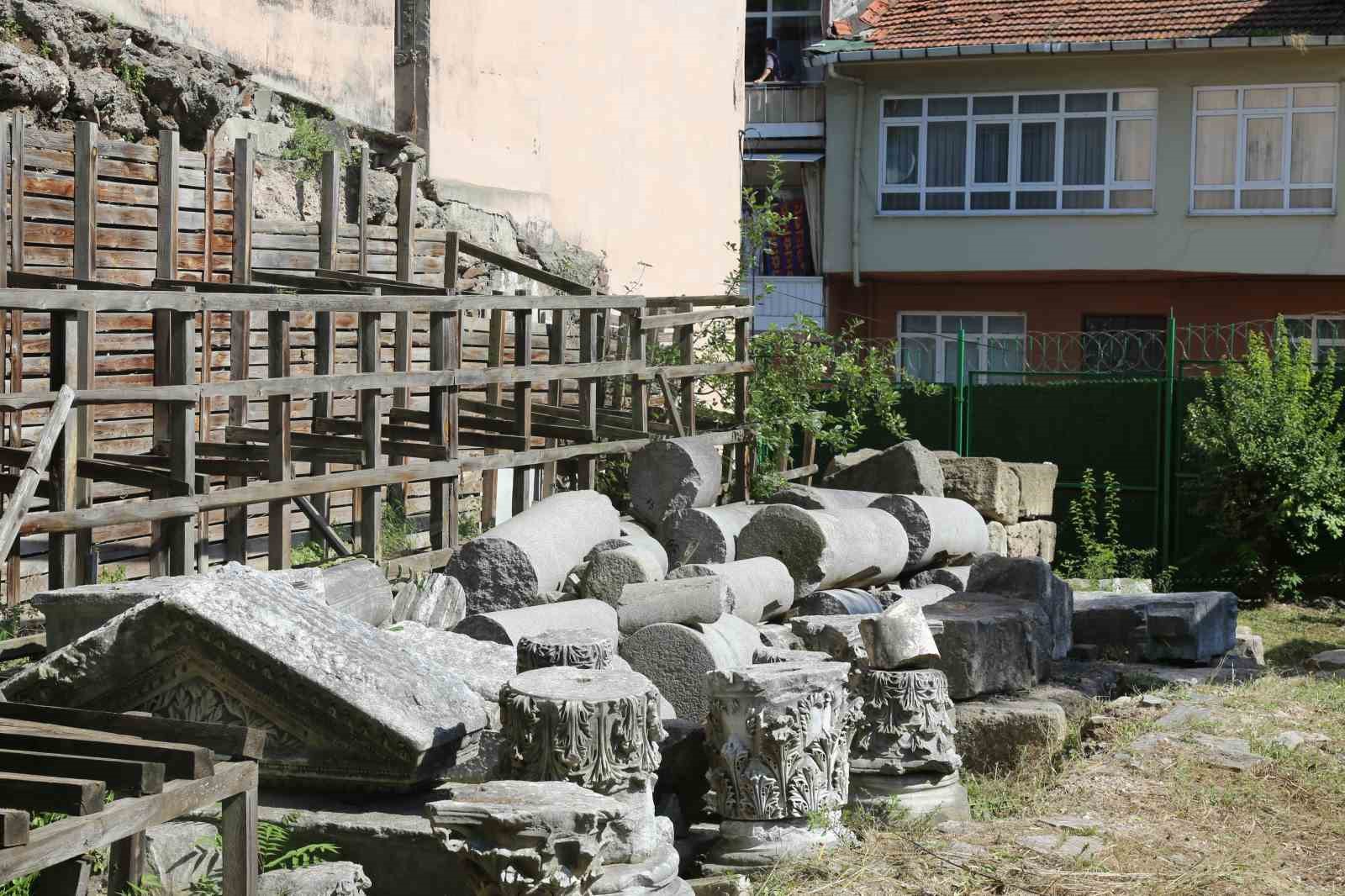 Kayıp şehir Nikomedia, toprağın altında yatıyor
