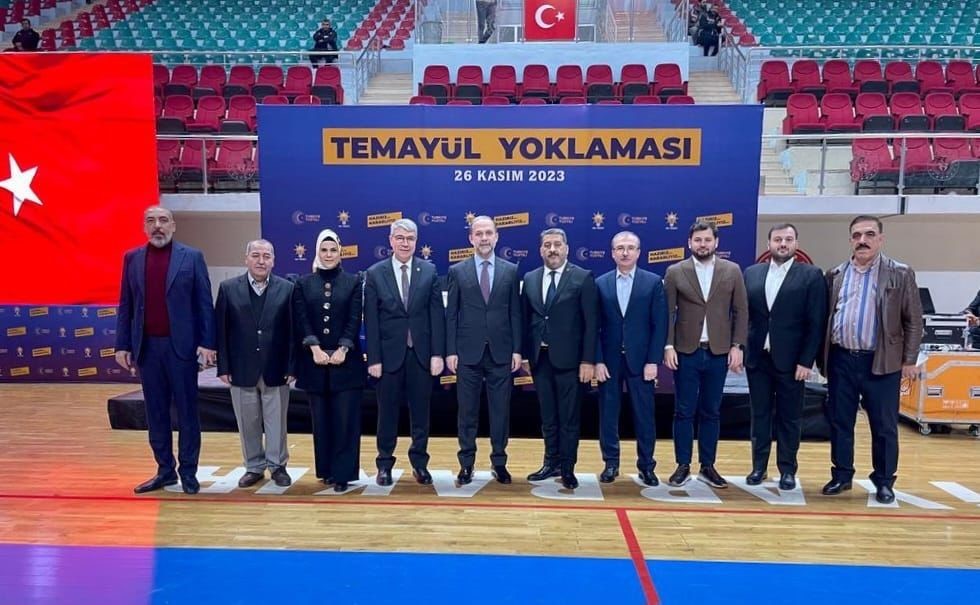 AK Parti Diyarbakır İl Teşkilatında yerel se&ccedil;imler i&ccedil;in temay&uuml;l yoklaması yapıldı
