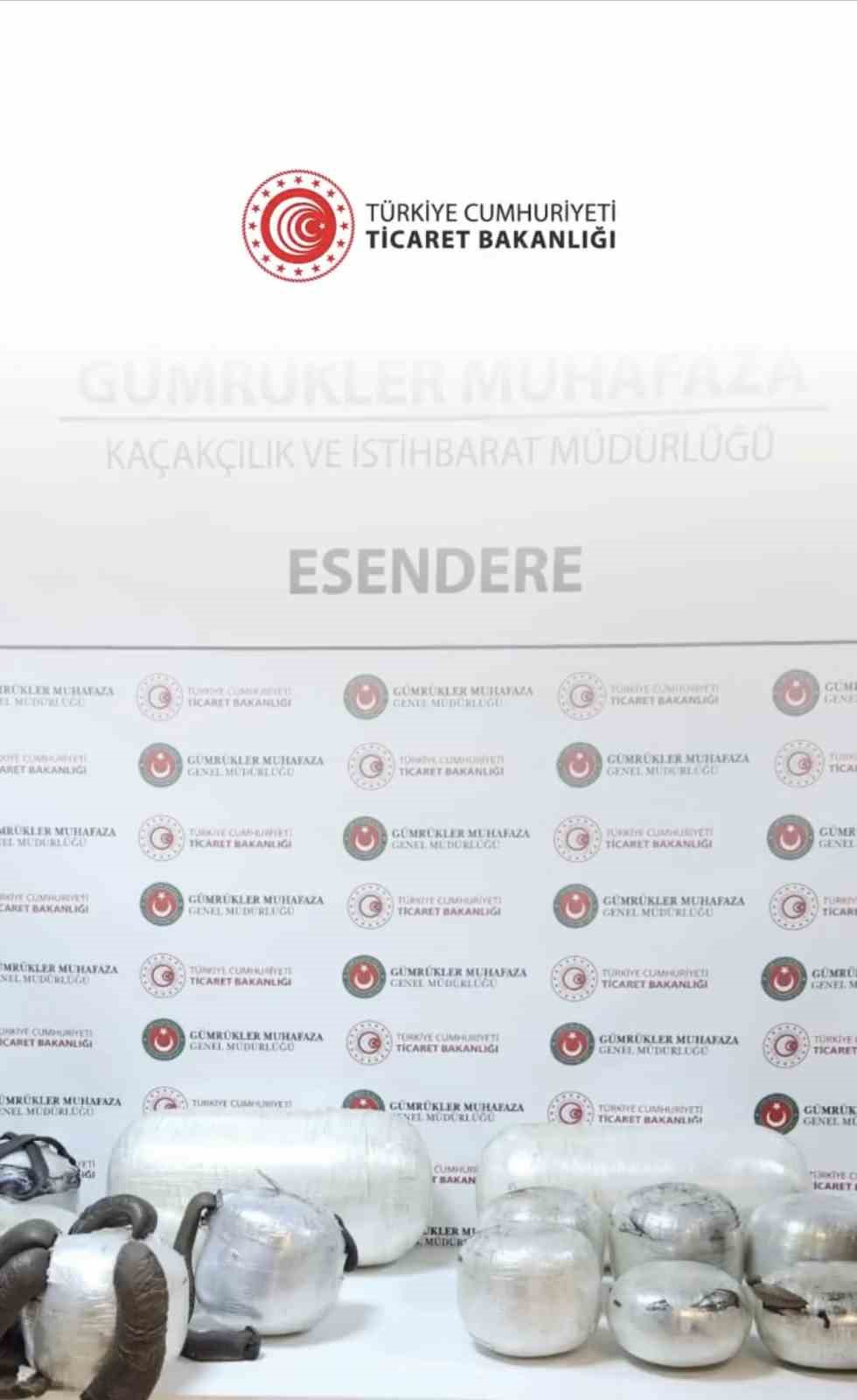 Y&uuml;ksekova&rsquo;da 119 kilo afyon sakızı ele ge&ccedil;irildi
