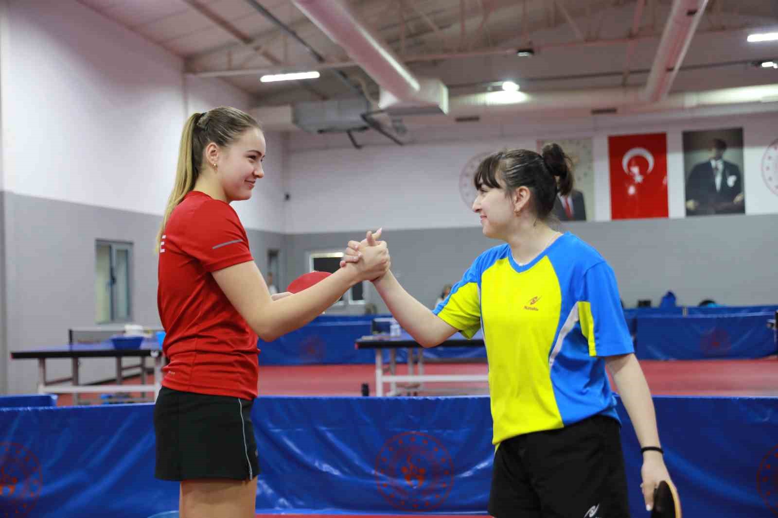 Azerbaycan Masa Tenisi Milli Takımı, Yalova&rsquo;da kampa girdi
