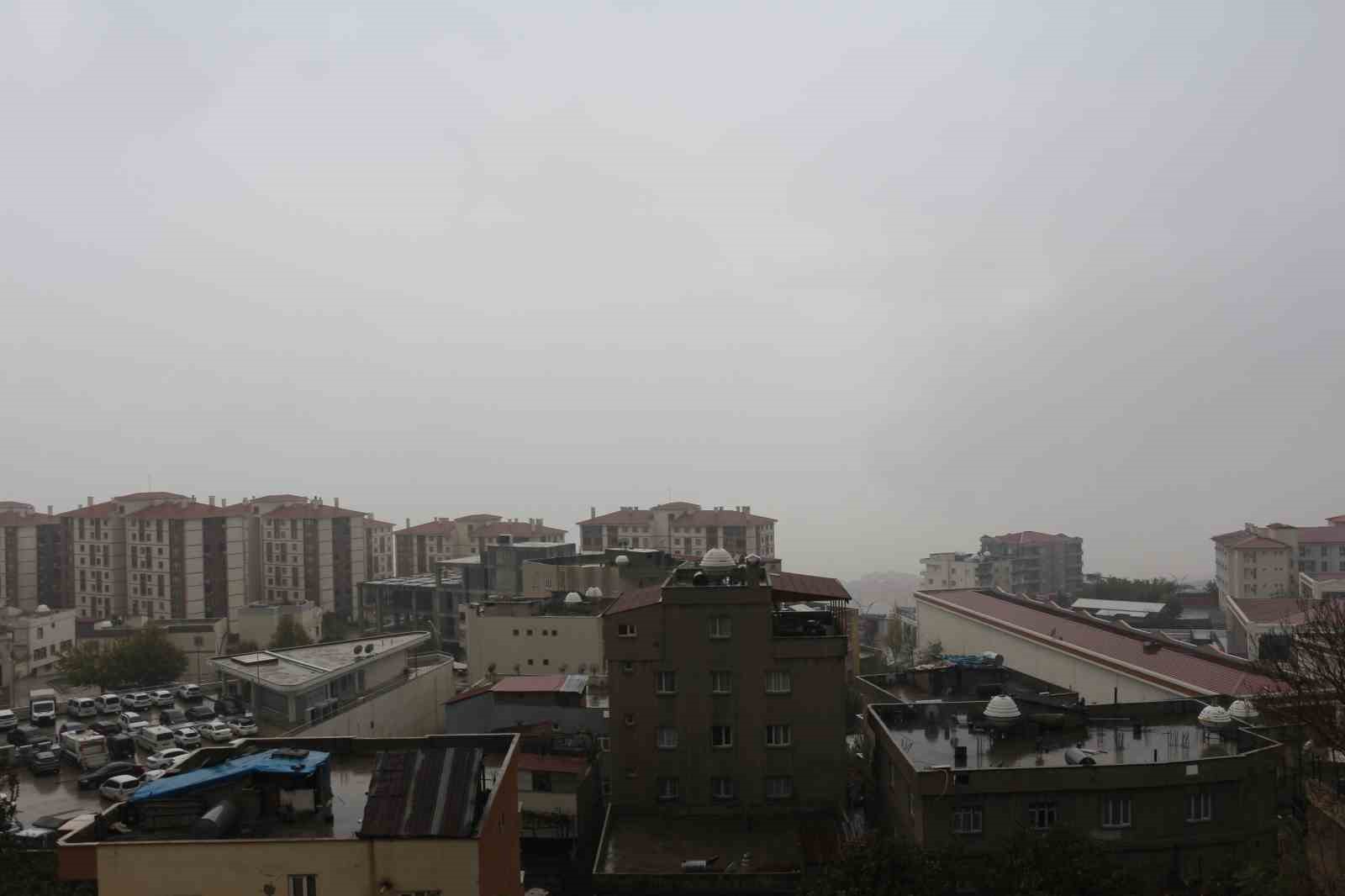 Şırnak’ta sağanak yağış etkisini gösterdi