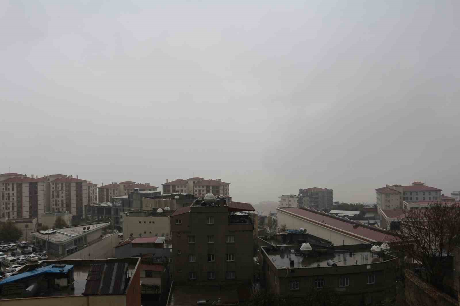 Şırnak’ta sağanak yağış etkisini gösterdi