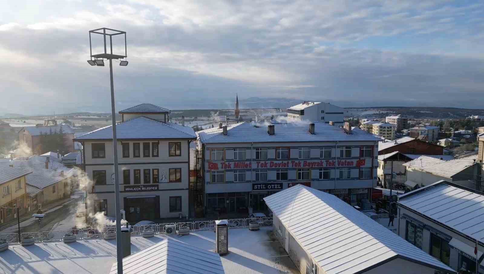 Beyaza bürünen Mihalıççık havadan görüntülendi