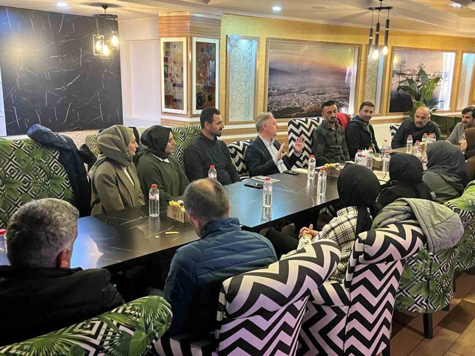 Bing&ouml;l&rsquo;de  &lsquo;Okuyan Muallimler&rsquo; Projesi
