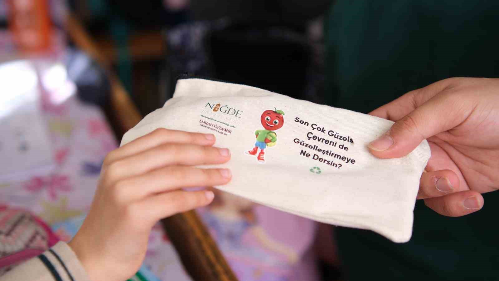 Niğde’de okullara ’Sıfır Atık Etkinliği’