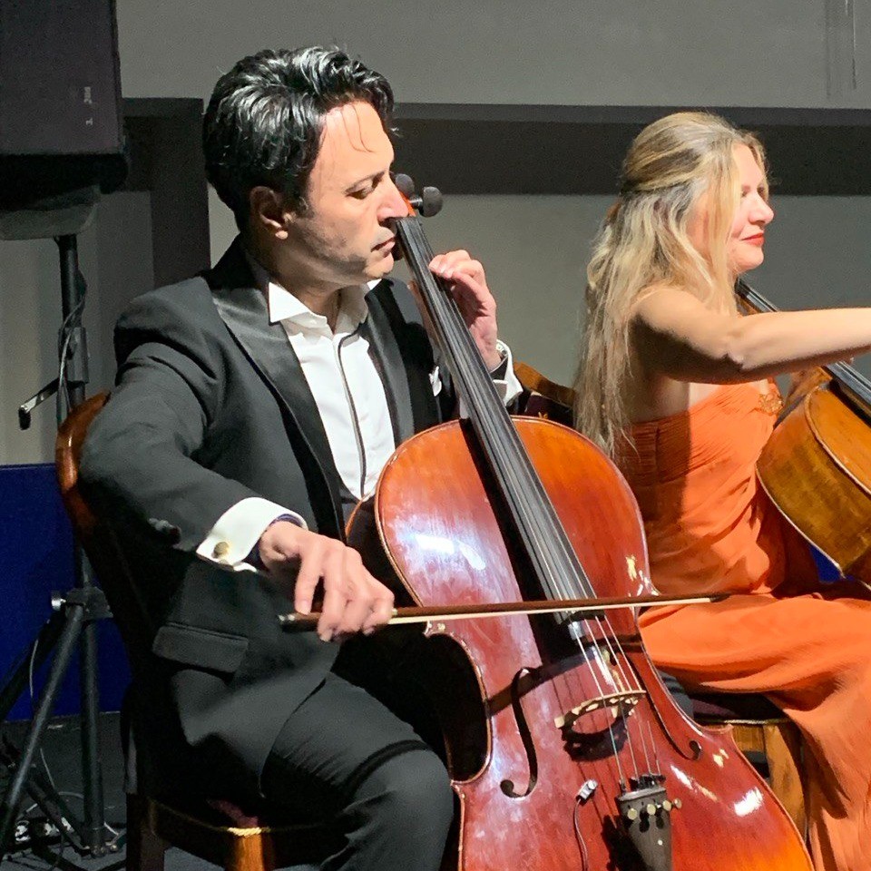 Gelibolu&rsquo;da Cello Paradiso grubu performansıyla b&uuml;y&uuml;ledi
