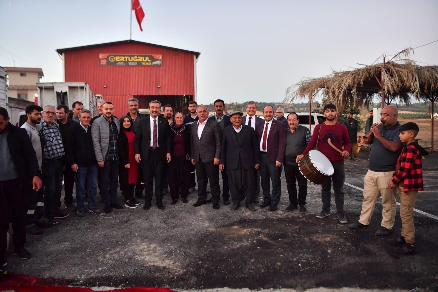 Soner &Ccedil;etin&rsquo;e Salbaş&rsquo;ta yol yapım &ccedil;alışmalarını inceledi
