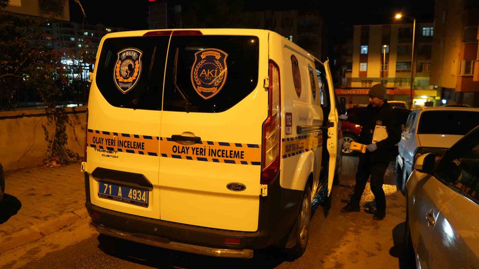 Tartıştığı genci sokak ortasında vurdu
